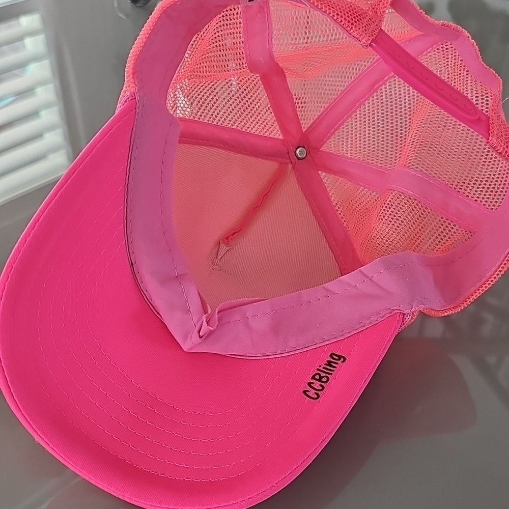 Hot pink hat OSFA - Picture 4 of 6